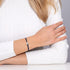 Bracelet en macramé bleu marine à dents de requin par Lauren Howe | Argent sterling .925 | Cristal